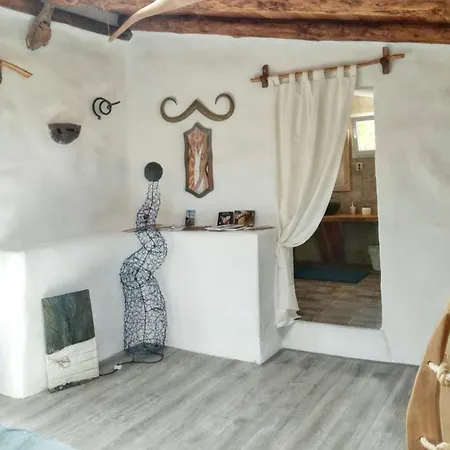 Charming In With Private Pool Vila Filozici